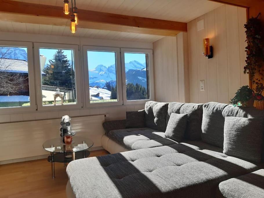 Apartment Chalet Im Sunnigen Usblick Wengen Exterior foto